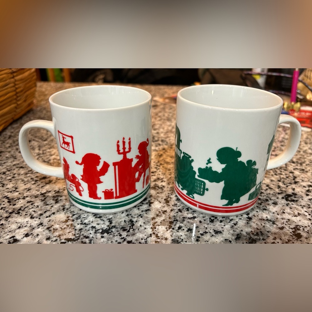 VINTAGE AVON 1984 Mr. & Mrs. Claus Holiday Hot Cocoa / Coffee Mugs RARE 🎅🏾🎄🧑🏼‍🎄